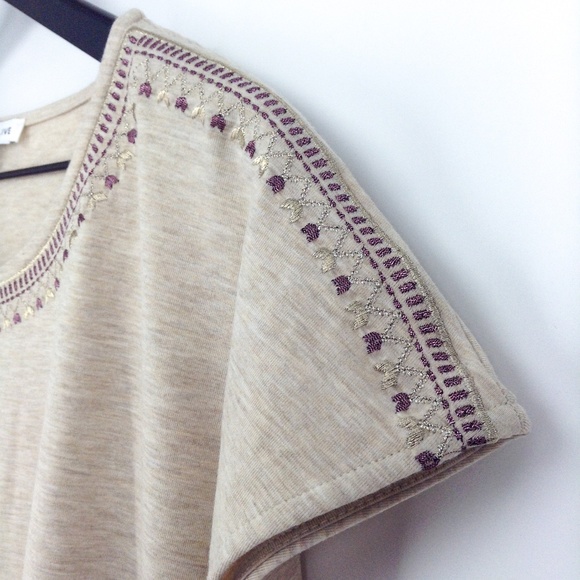 ROSE + OLIVE Embroidered Cap Sleeve Top - Picture 4 of 8